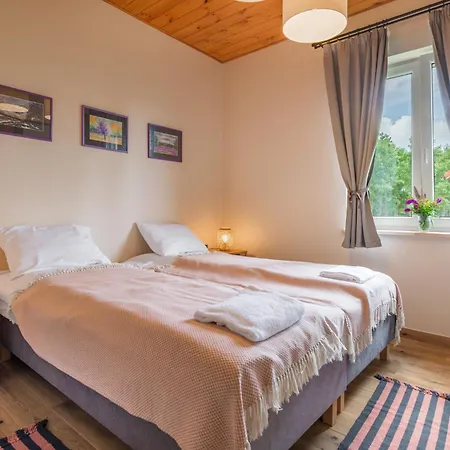 Rentynowka Lodge *