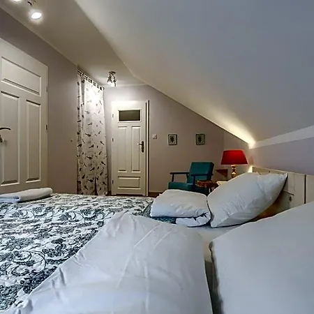 Rentynowka Lodge *